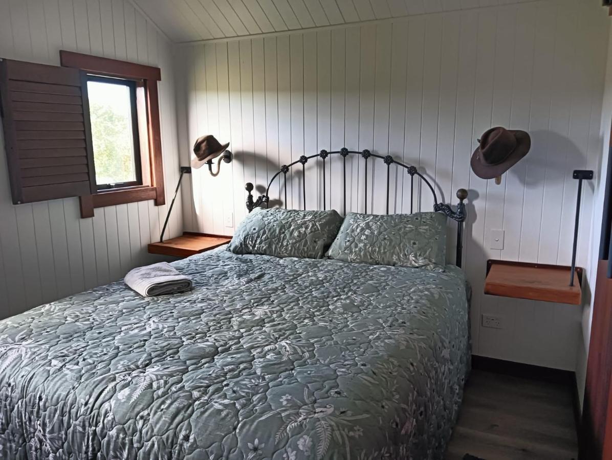 The Hut 56 Villa Whitianga Exterior photo